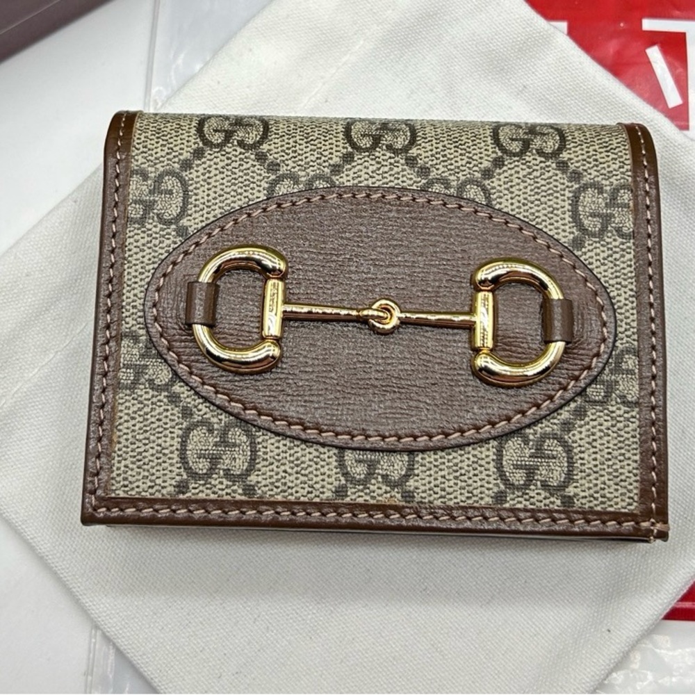 Gucci Beige and Brown Key Holder with Gold Accents